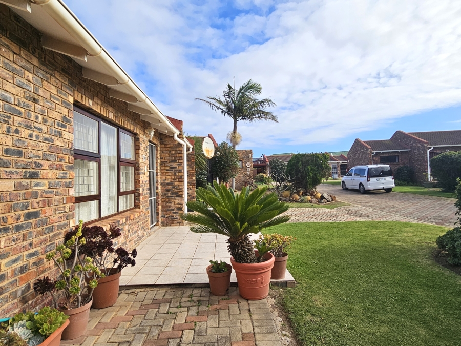2 Bedroom Property for Sale in C Place Eastern Cape